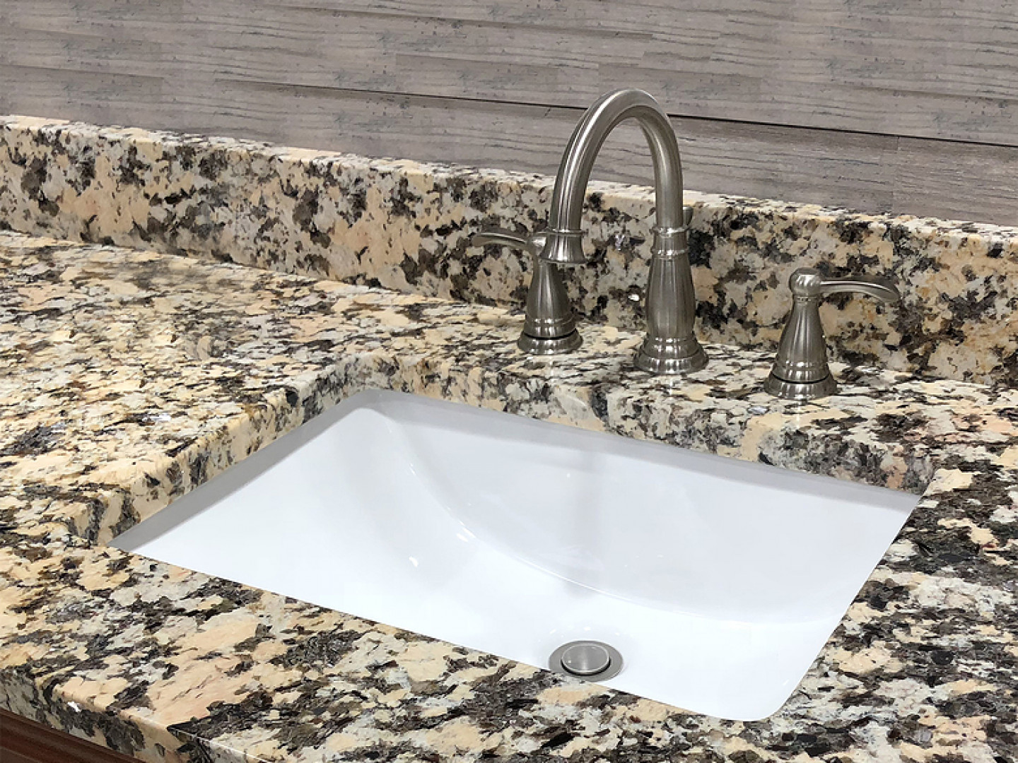 Commercial Countertops, Commercial Quartz Countertops in Jefferson
